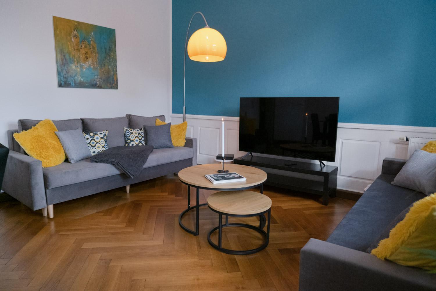 Bella Casa - Business&Family - 2 Zimmer Direkt Neben Schloss, Parkplatz, Smarttv, Netflix, Waschmaschine, 24H Checkin, 71Qm, Kingsizebett, Hotelbettwaesche Людвігсбург Екстер'єр фото