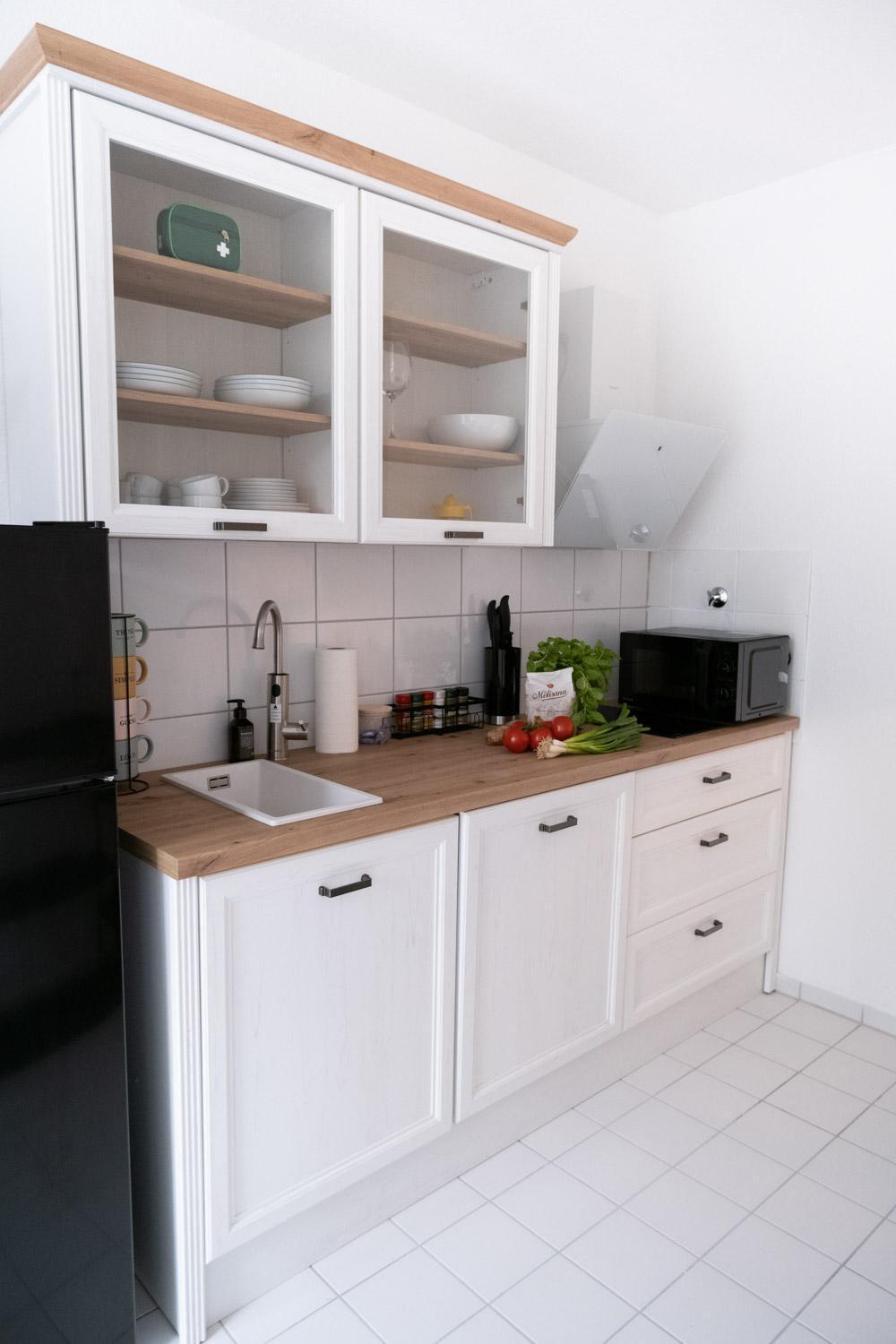 Bella Casa - Business&Family - 2 Zimmer Direkt Neben Schloss, Parkplatz, Smarttv, Netflix, Waschmaschine, 24H Checkin, 71Qm, Kingsizebett, Hotelbettwaesche Людвігсбург Екстер'єр фото